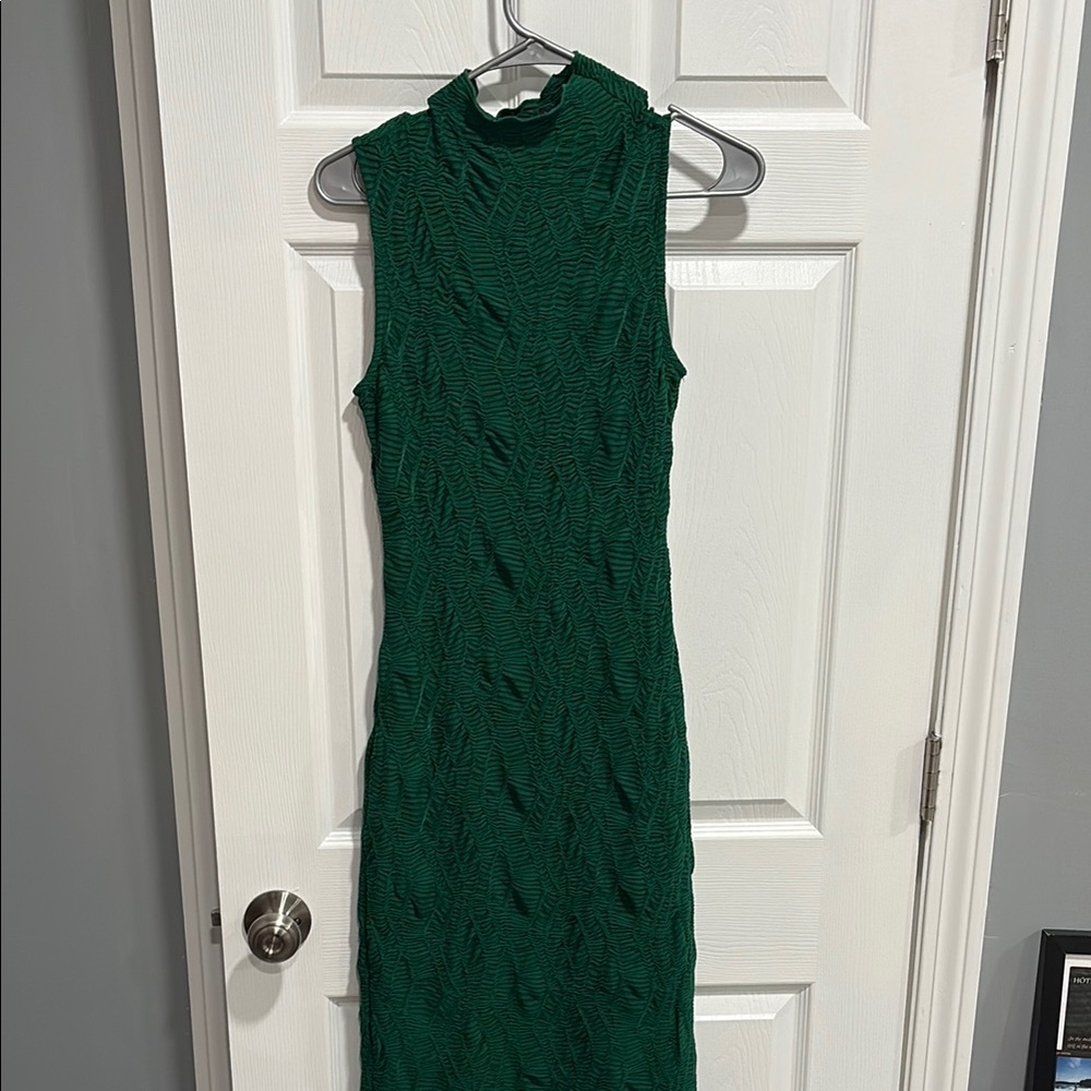 House of Harlow 1960 Green Sheath Midi Dress